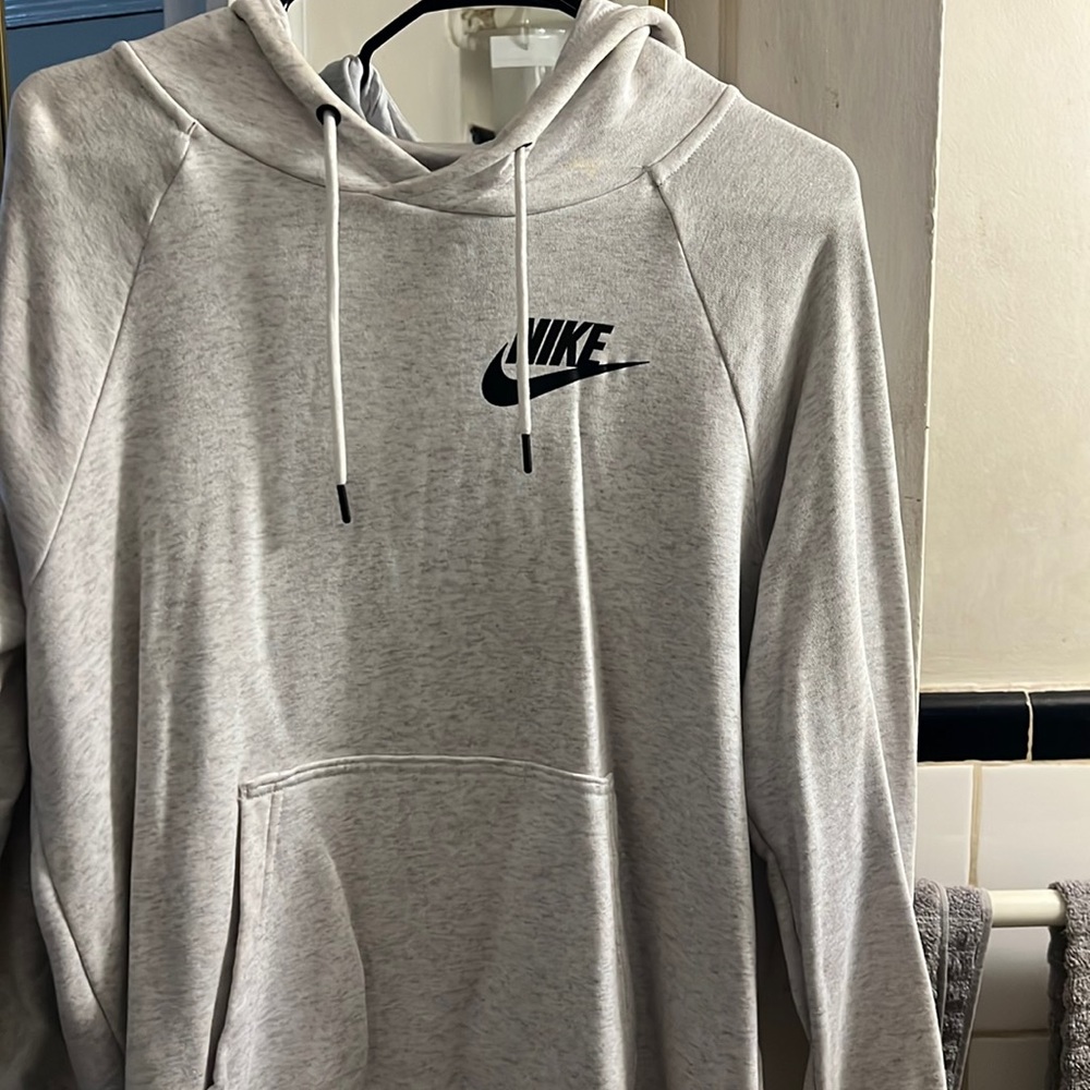 Nike white and black hood size M